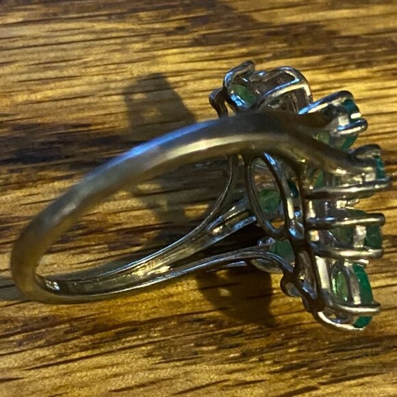 Ring Emeralds Size 8 9 Stones 4.82 Carats Sterling Silver 925 SIS Vintage - Picture 9 of 16